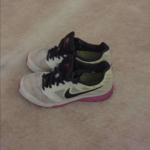 Nike Loom Training Shoes